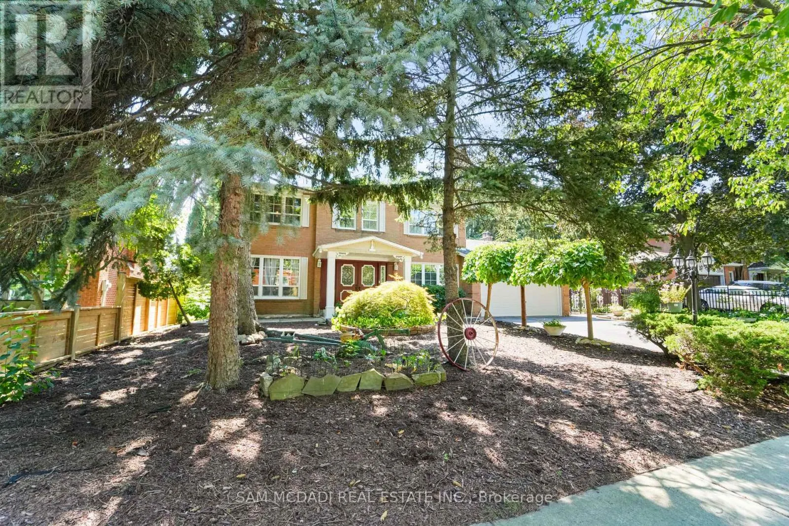 2032 SHANNON DRIVE