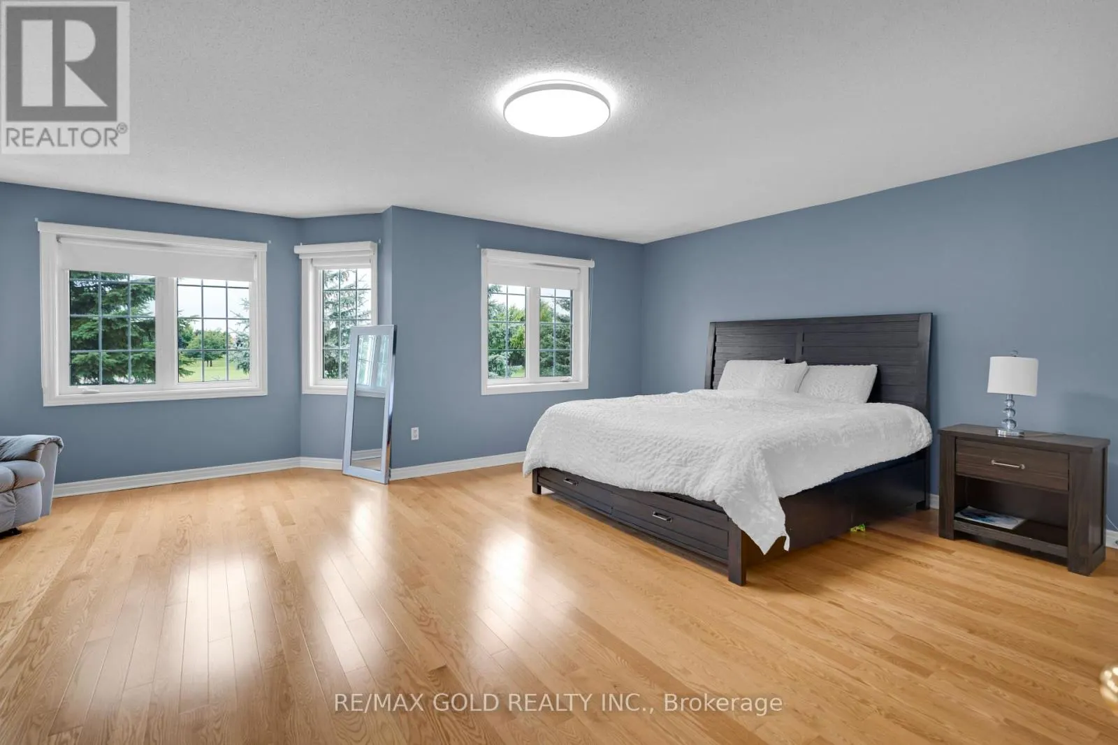 10 MORGANDALE ROAD