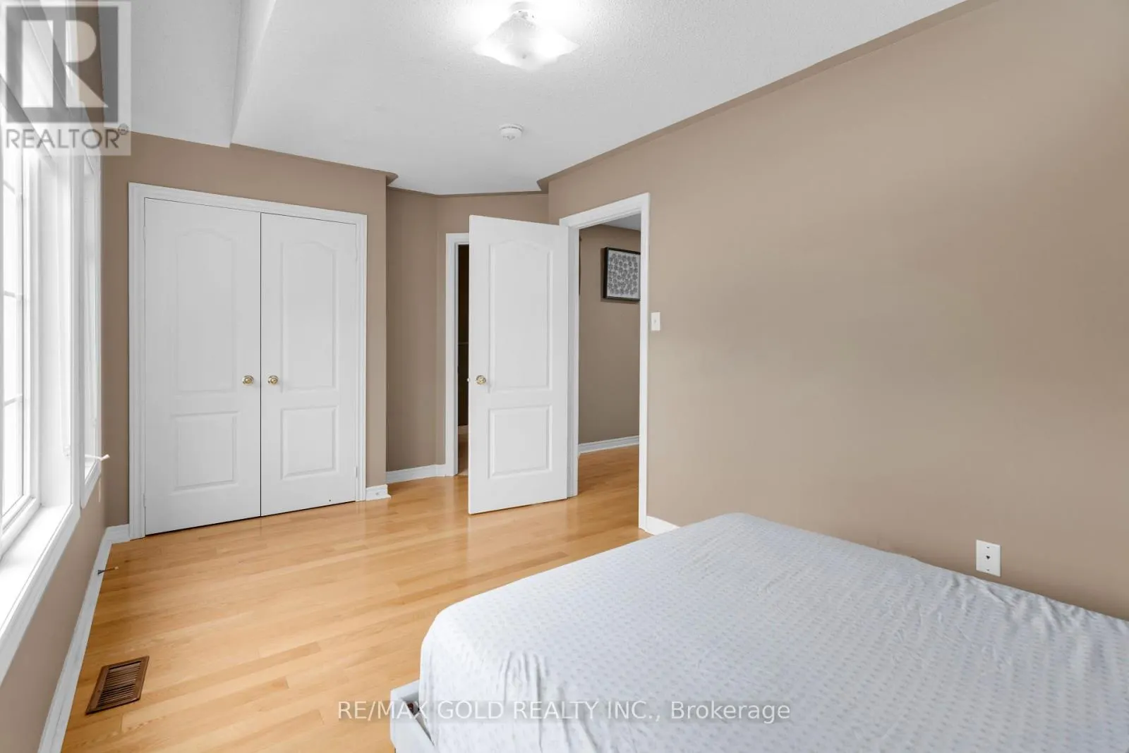 10 MORGANDALE ROAD