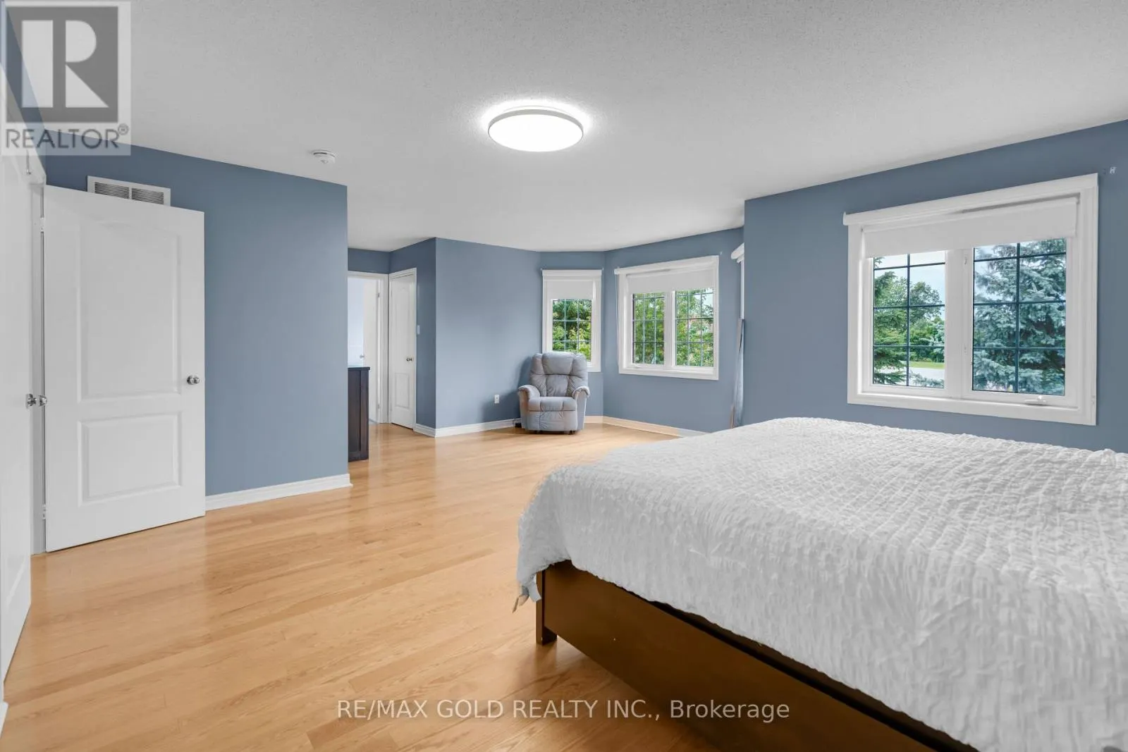10 MORGANDALE ROAD