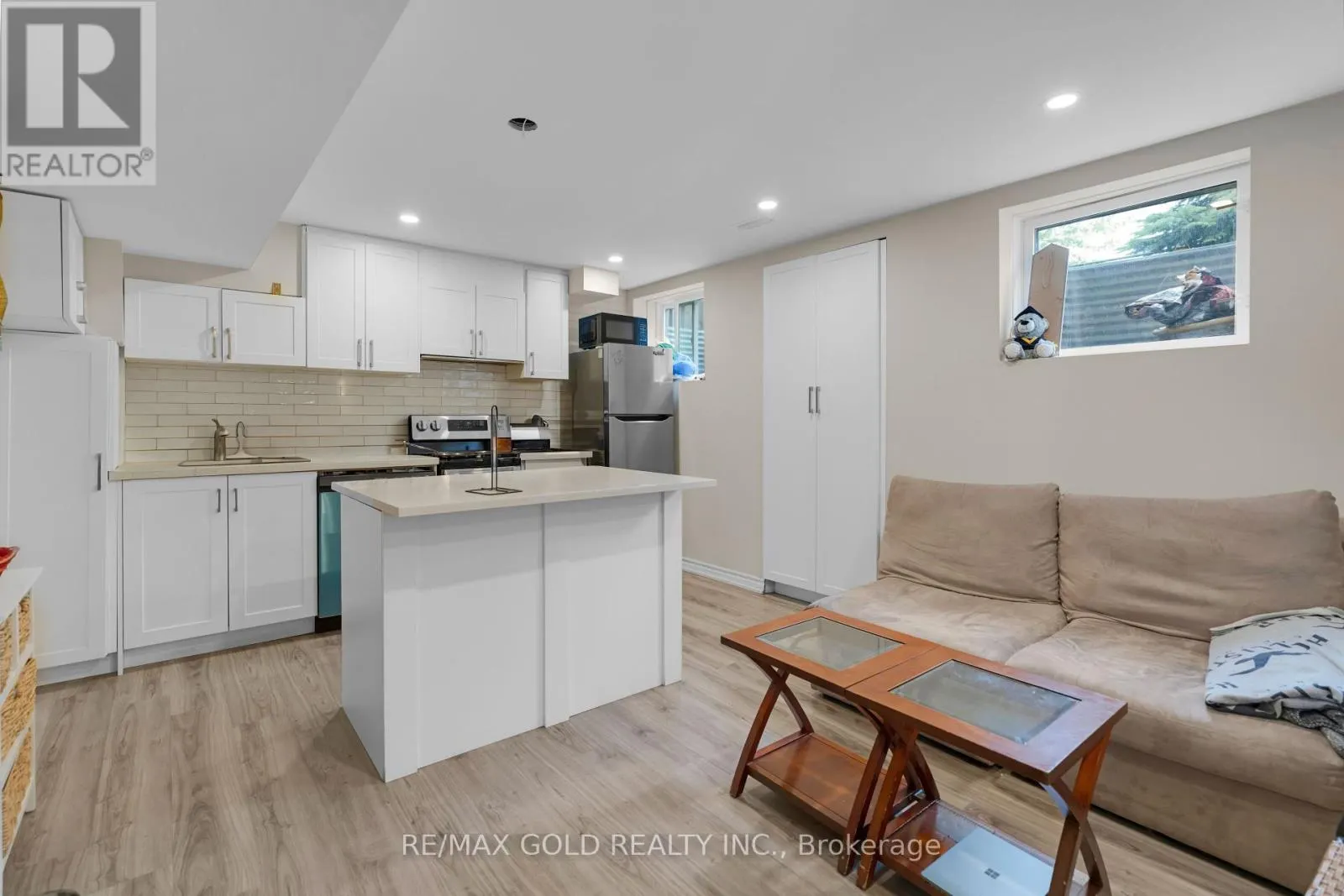 10 MORGANDALE ROAD