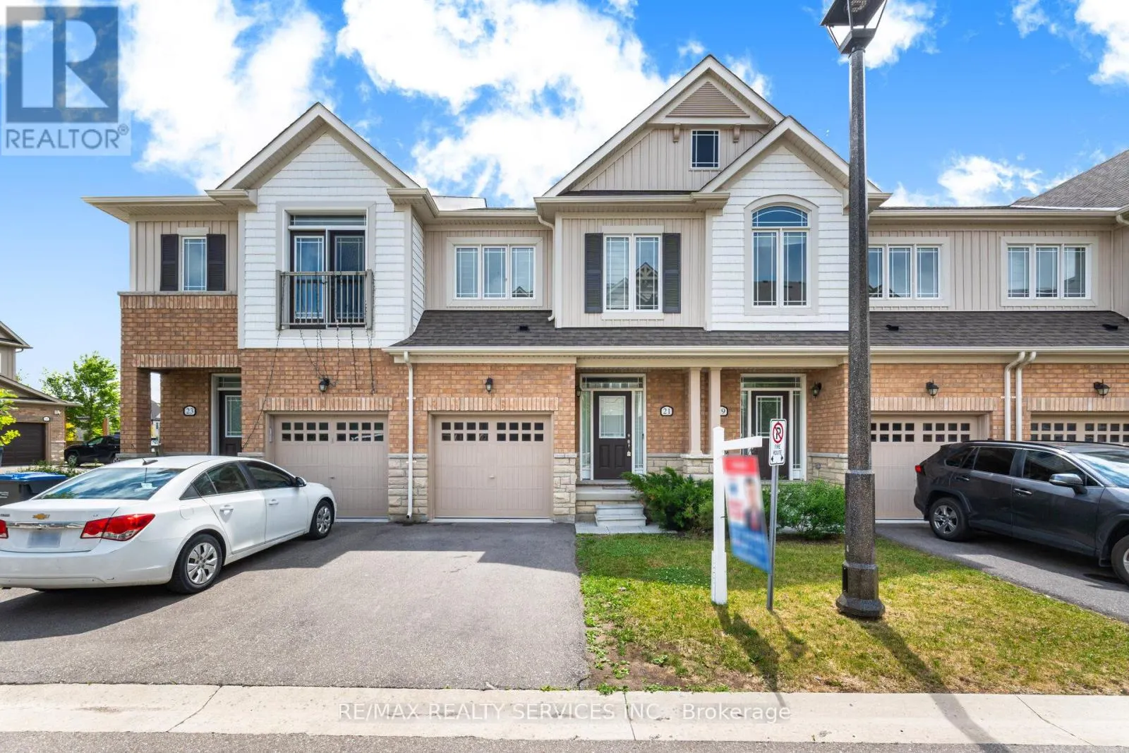 21 COSBURY LANE