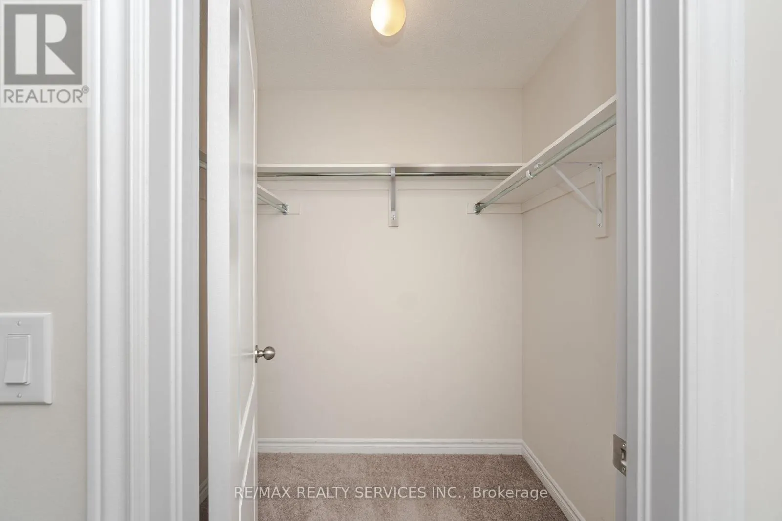 21 COSBURY LANE