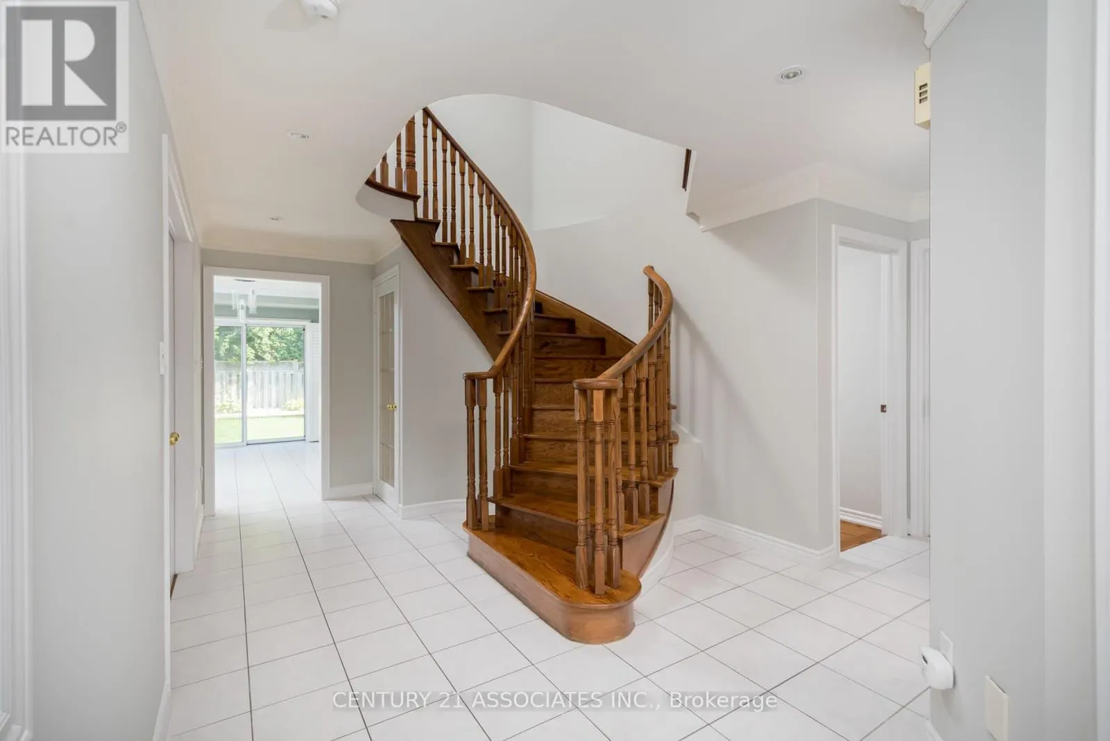 5351 QUARTERMAIN CRESCENT