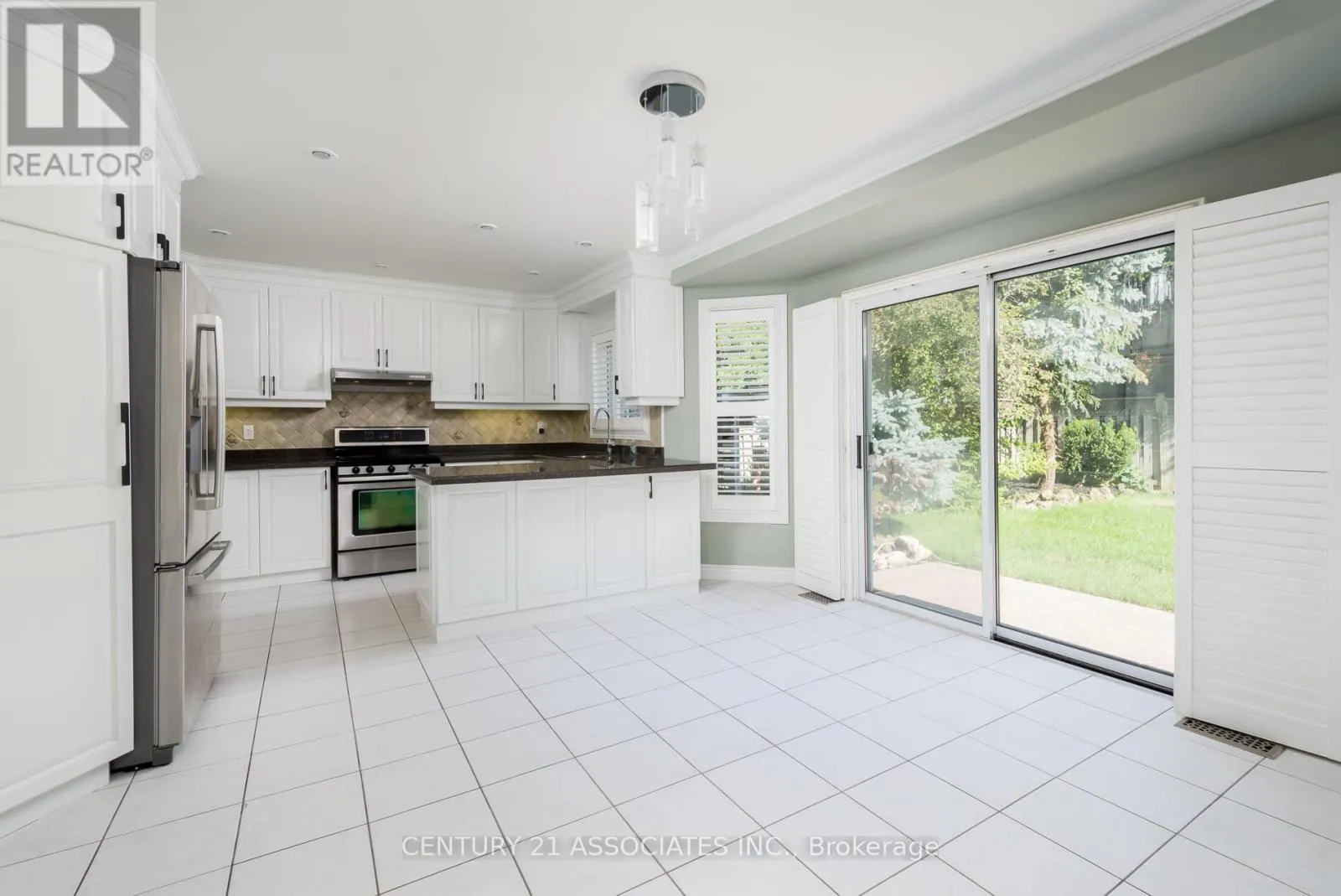 5351 QUARTERMAIN CRESCENT