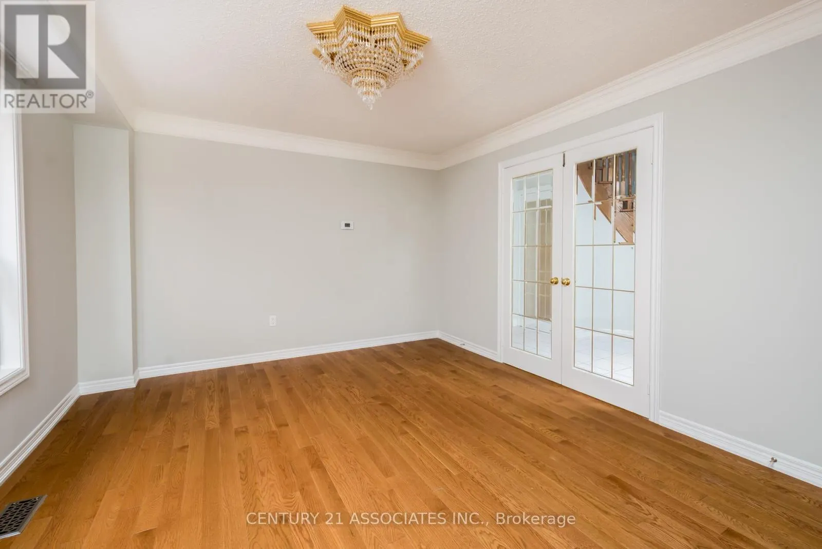 5351 QUARTERMAIN CRESCENT