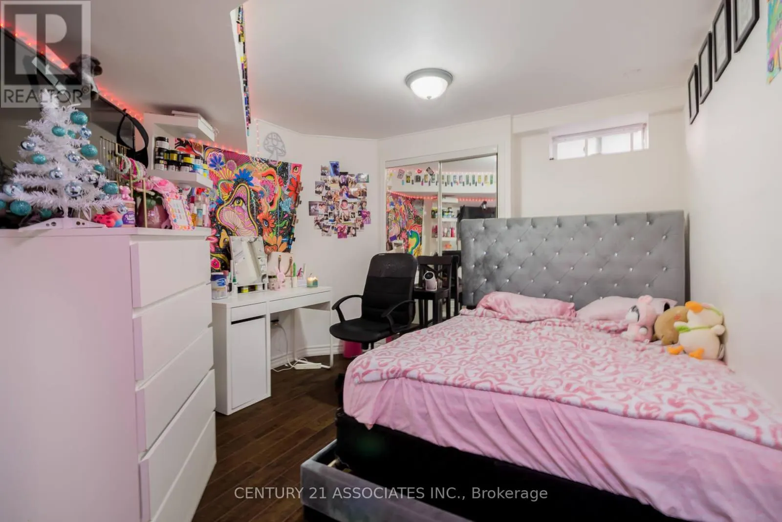 5351 QUARTERMAIN CRESCENT