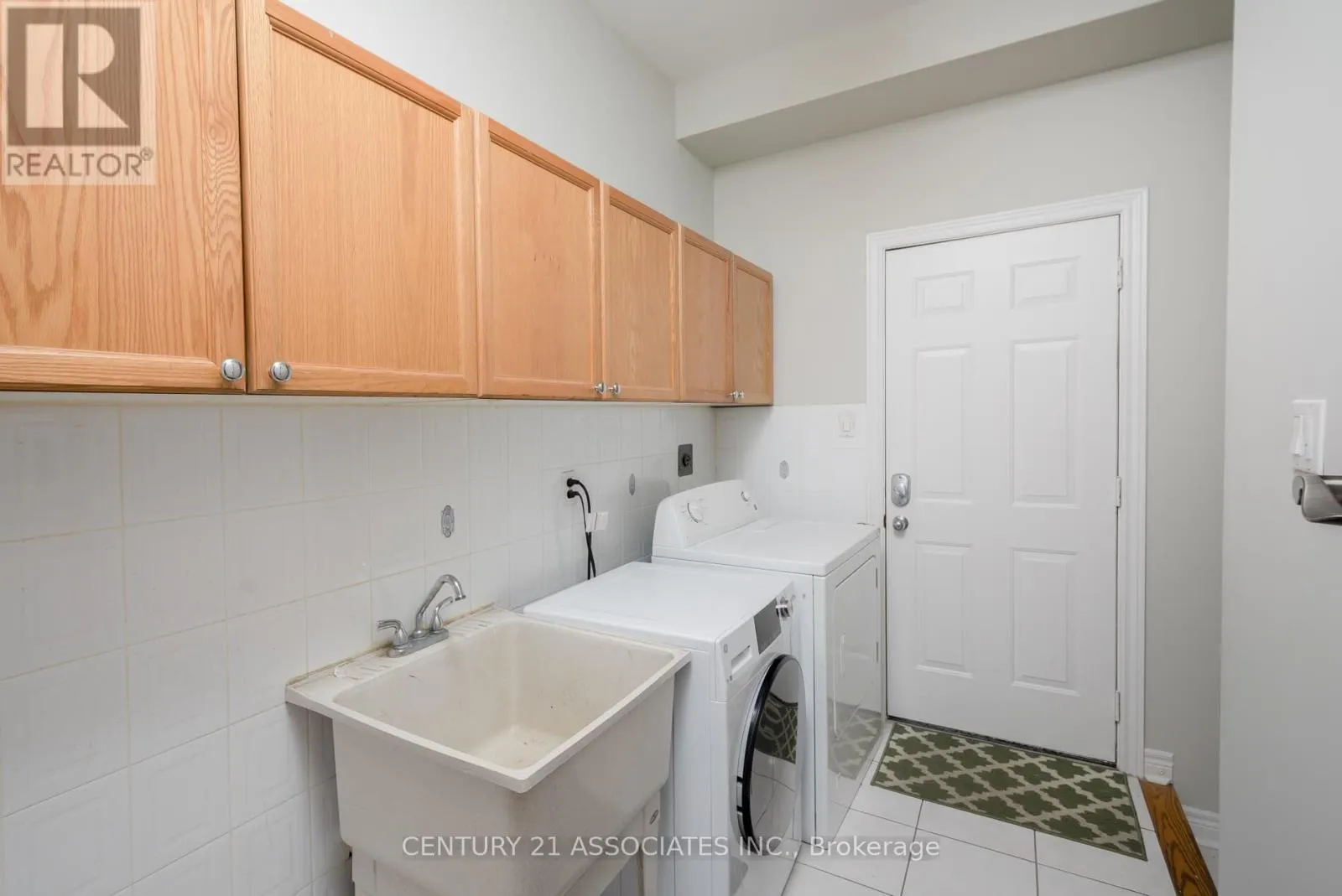 5351 QUARTERMAIN CRESCENT