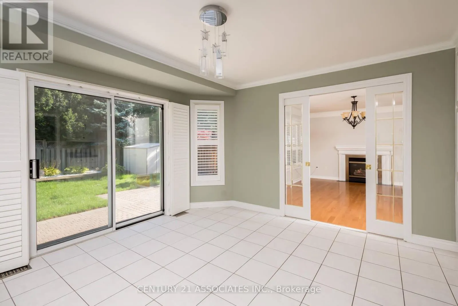 5351 QUARTERMAIN CRESCENT