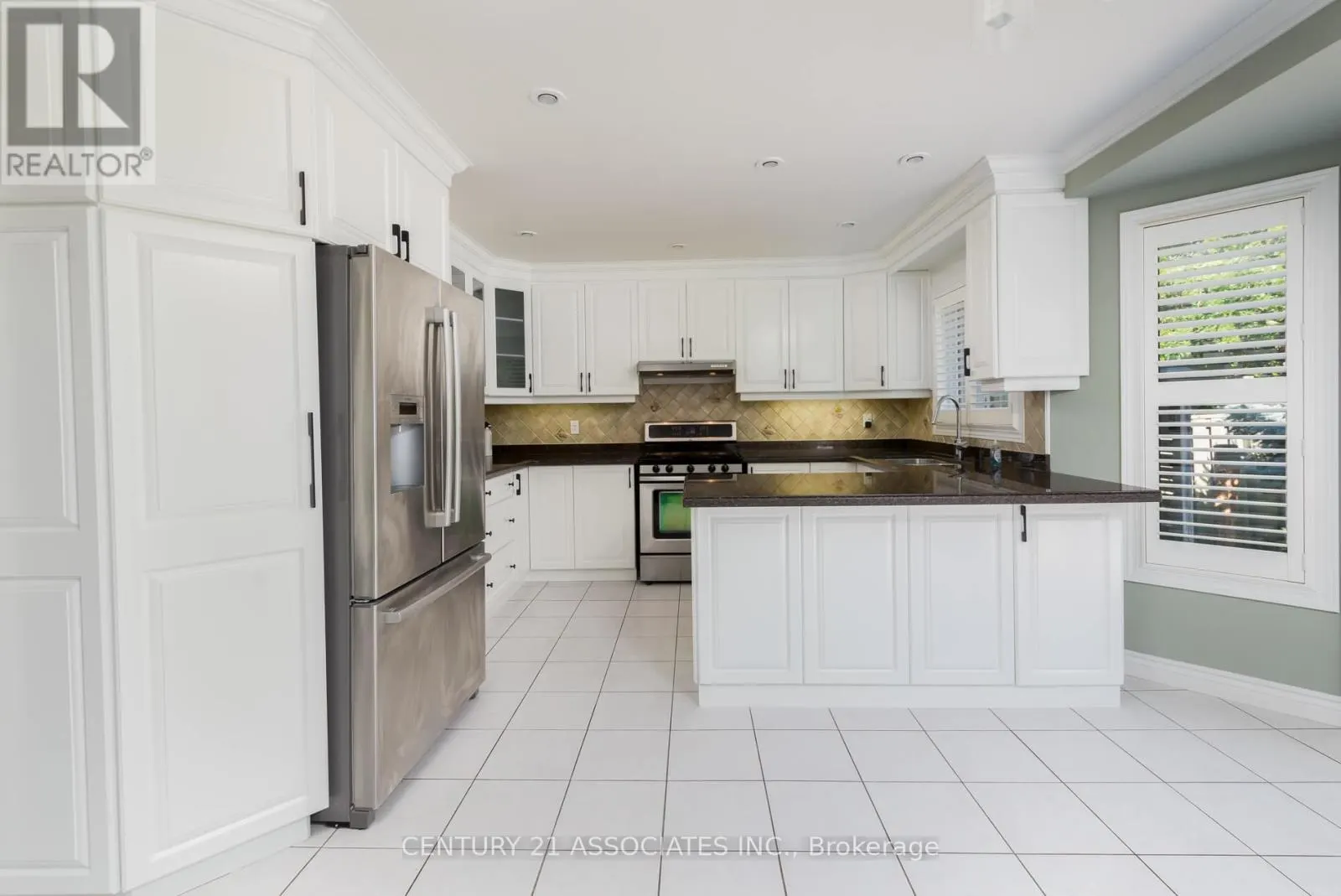 5351 QUARTERMAIN CRESCENT