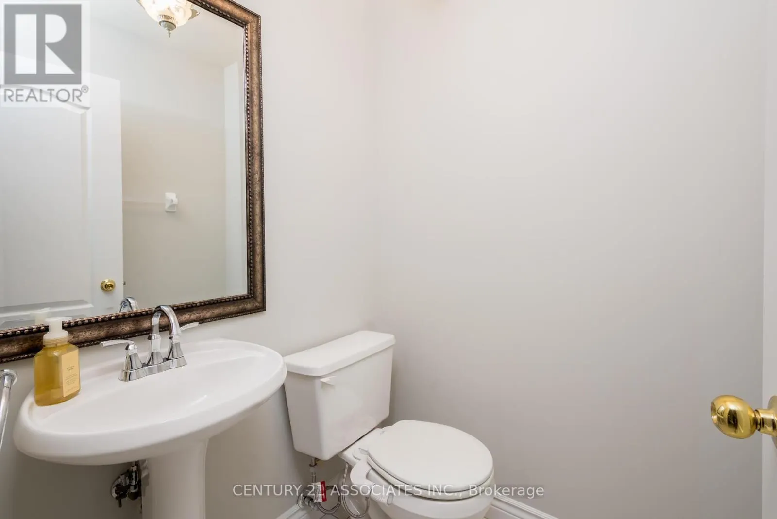 5351 QUARTERMAIN CRESCENT