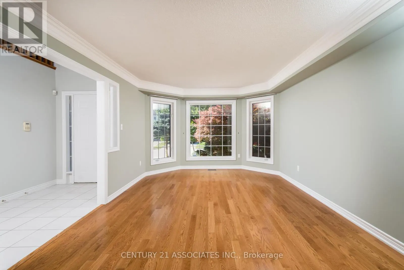 5351 QUARTERMAIN CRESCENT