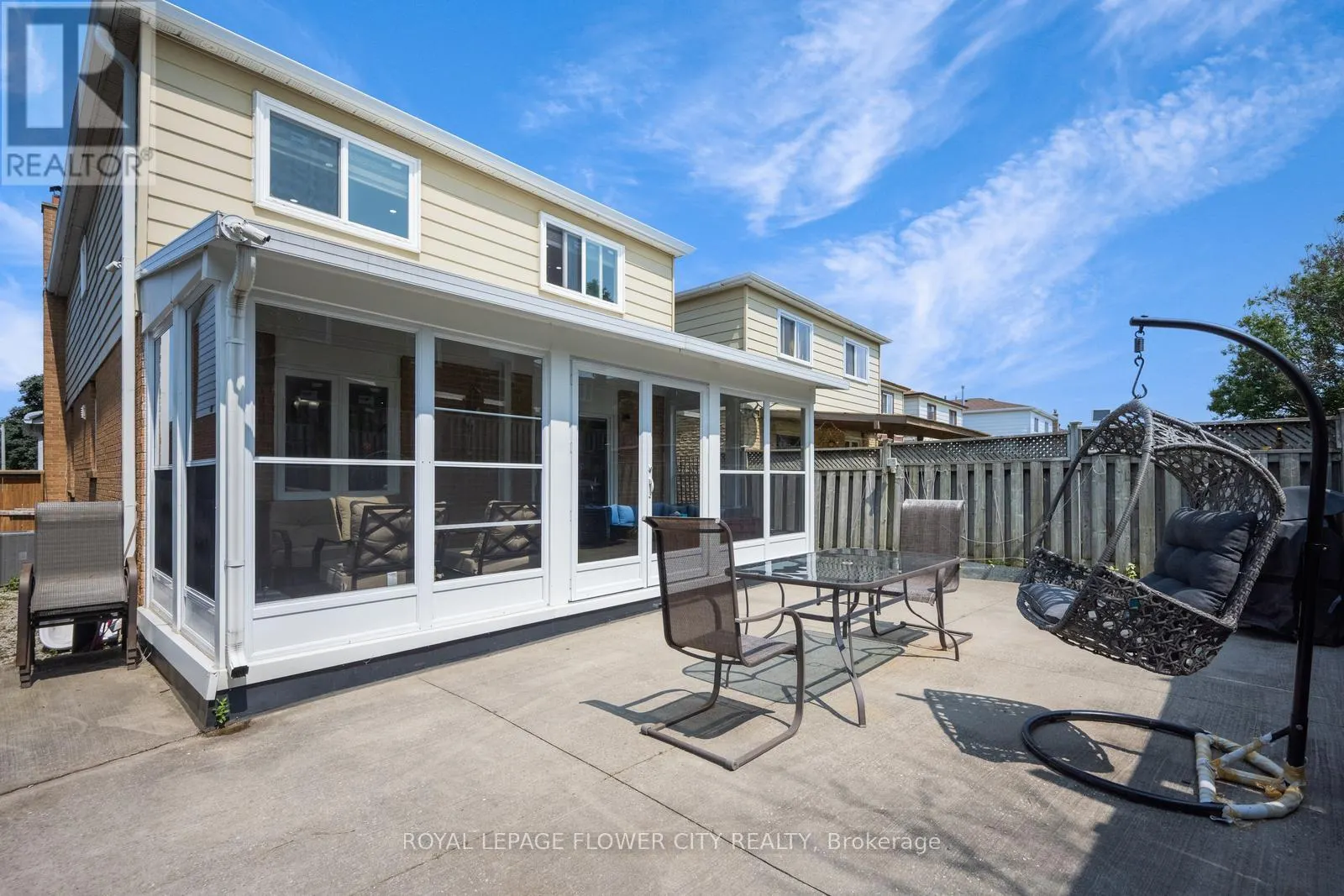 27 DENLOW DRIVE