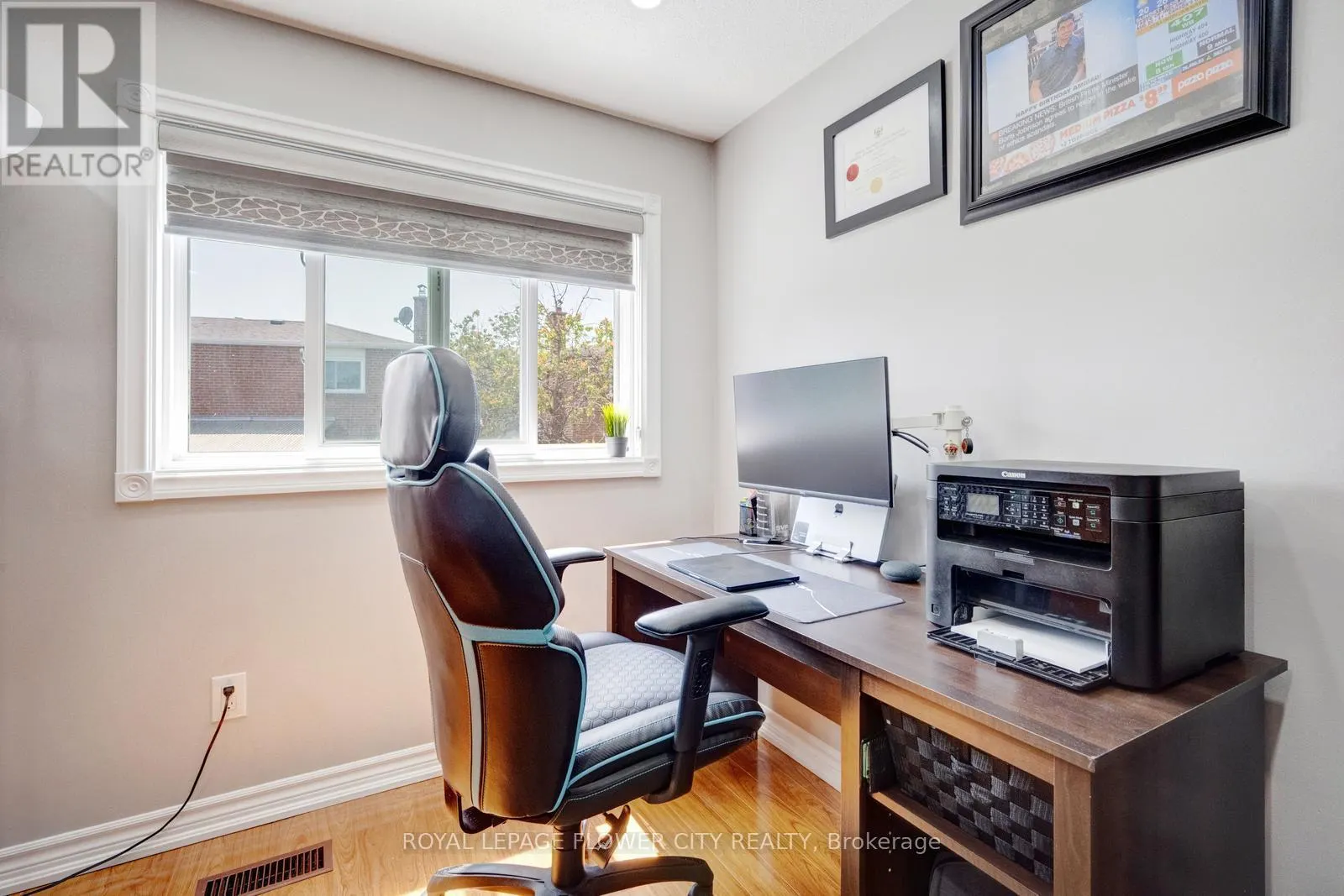 27 DENLOW DRIVE