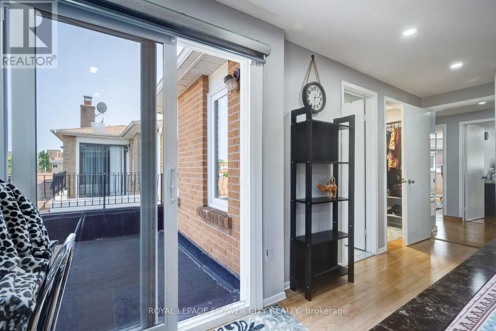 27 DENLOW DRIVE