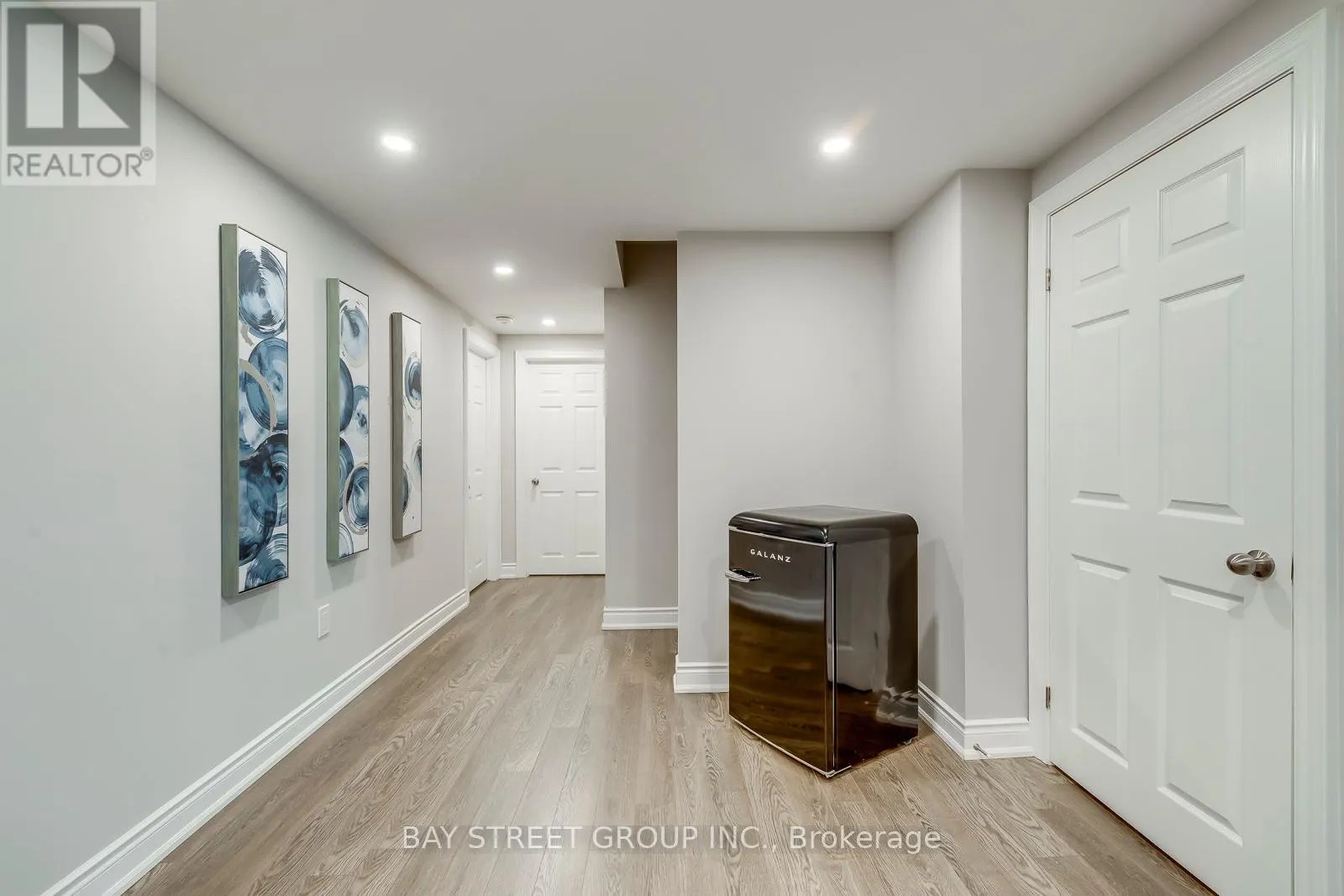 3091 STREAMWOOD PASS