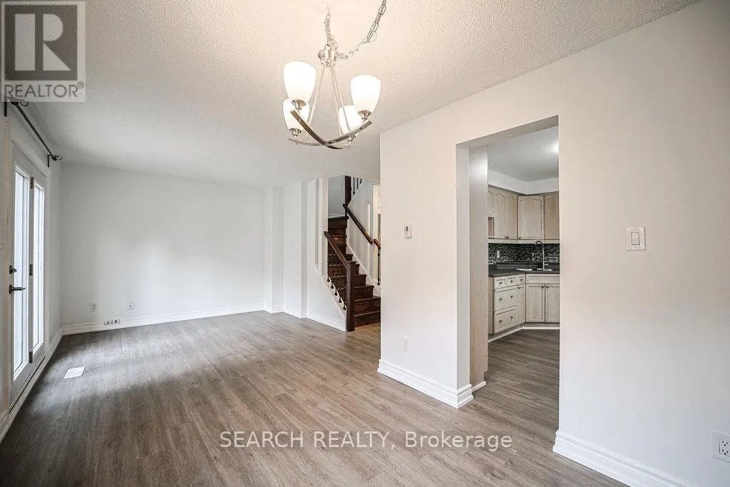 38 ROEHAMPTON CRESCENT