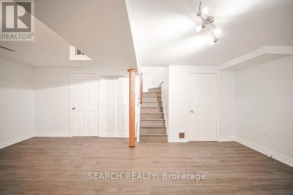 38 ROEHAMPTON CRESCENT