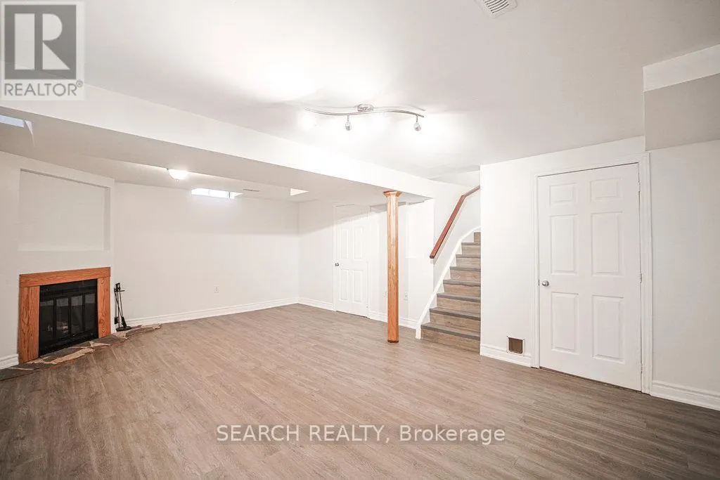 38 ROEHAMPTON CRESCENT