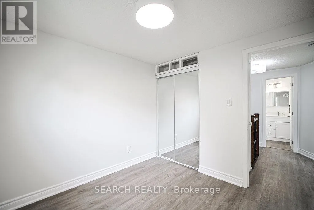 38 ROEHAMPTON CRESCENT