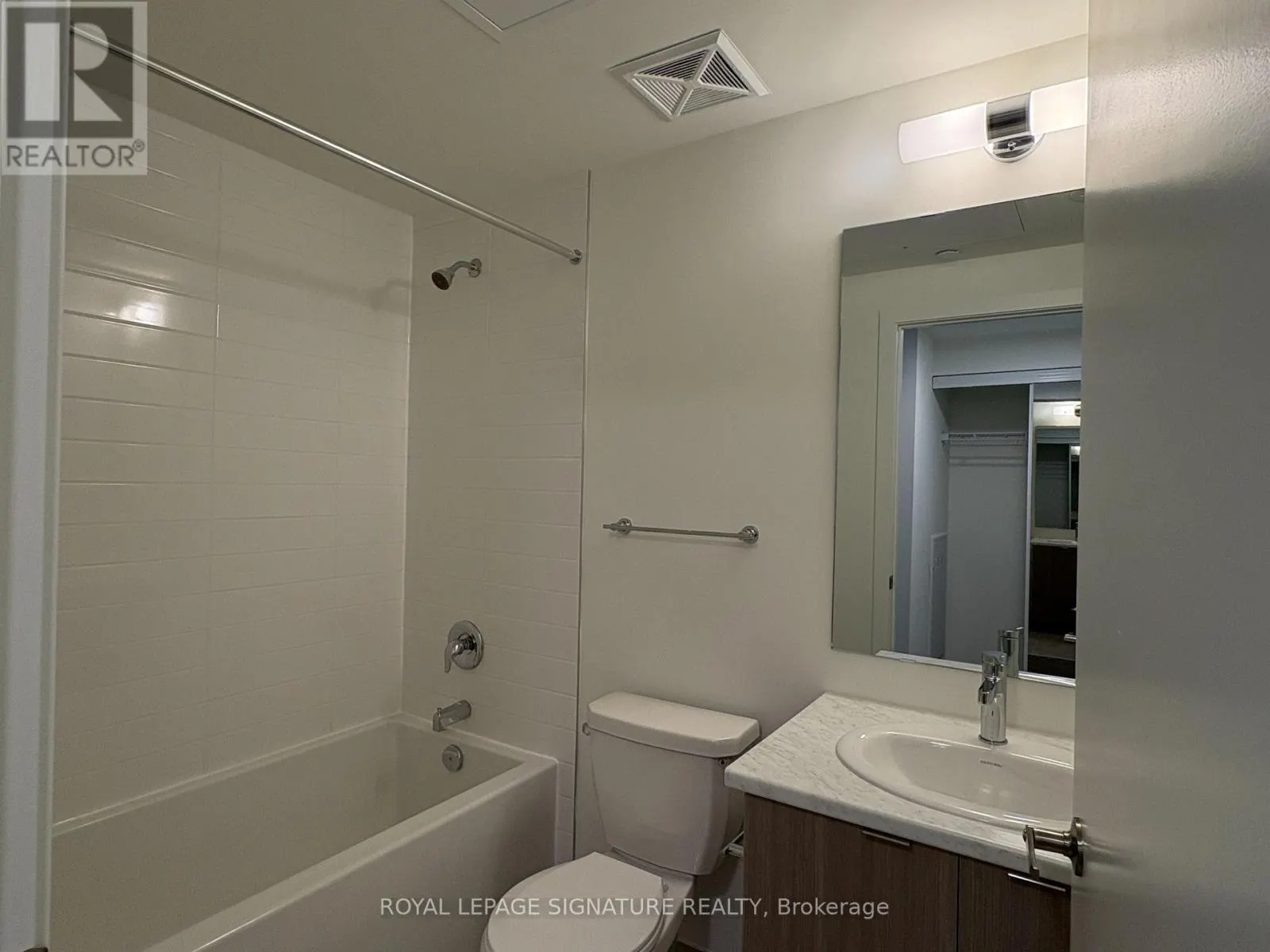 209 - 125 CANON JACKSON DRIVE