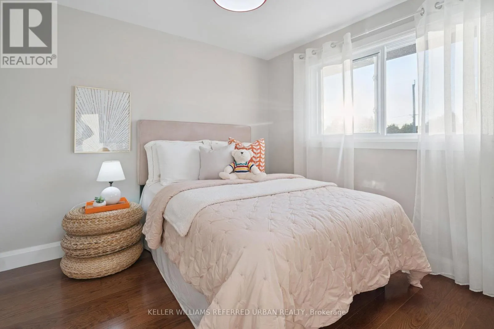 238 SLATER CRESCENT