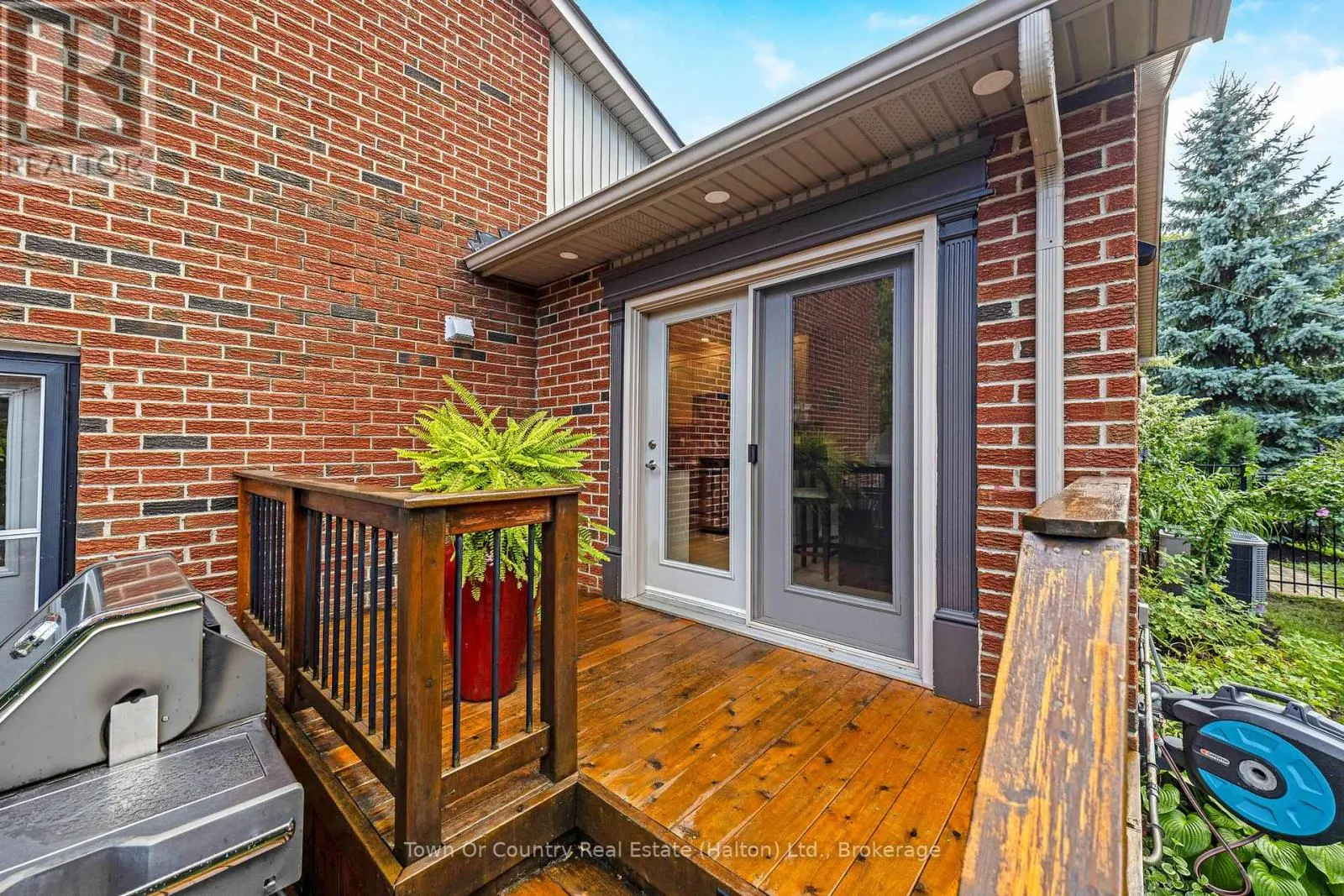 491 WHITE DRIVE