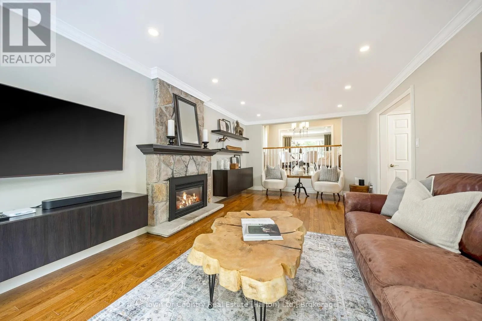 491 WHITE DRIVE