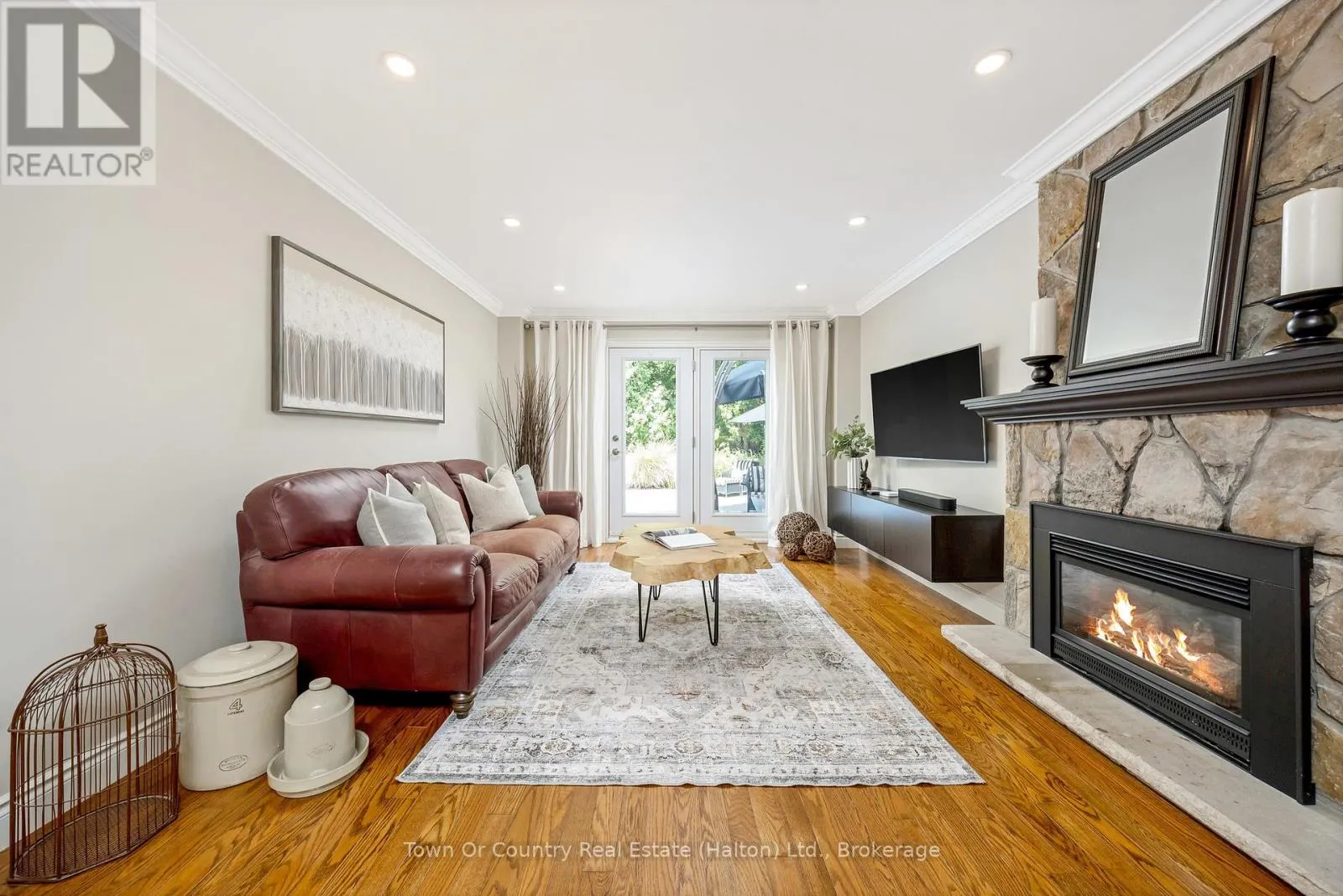 491 WHITE DRIVE