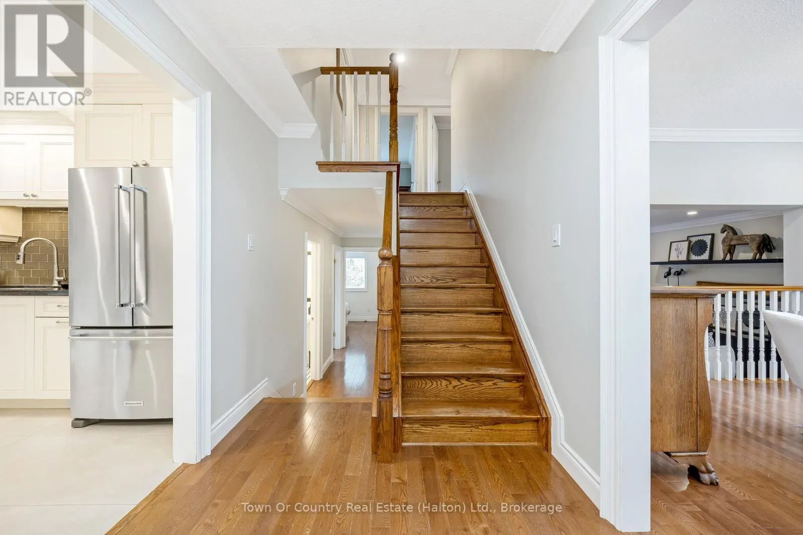 491 WHITE DRIVE