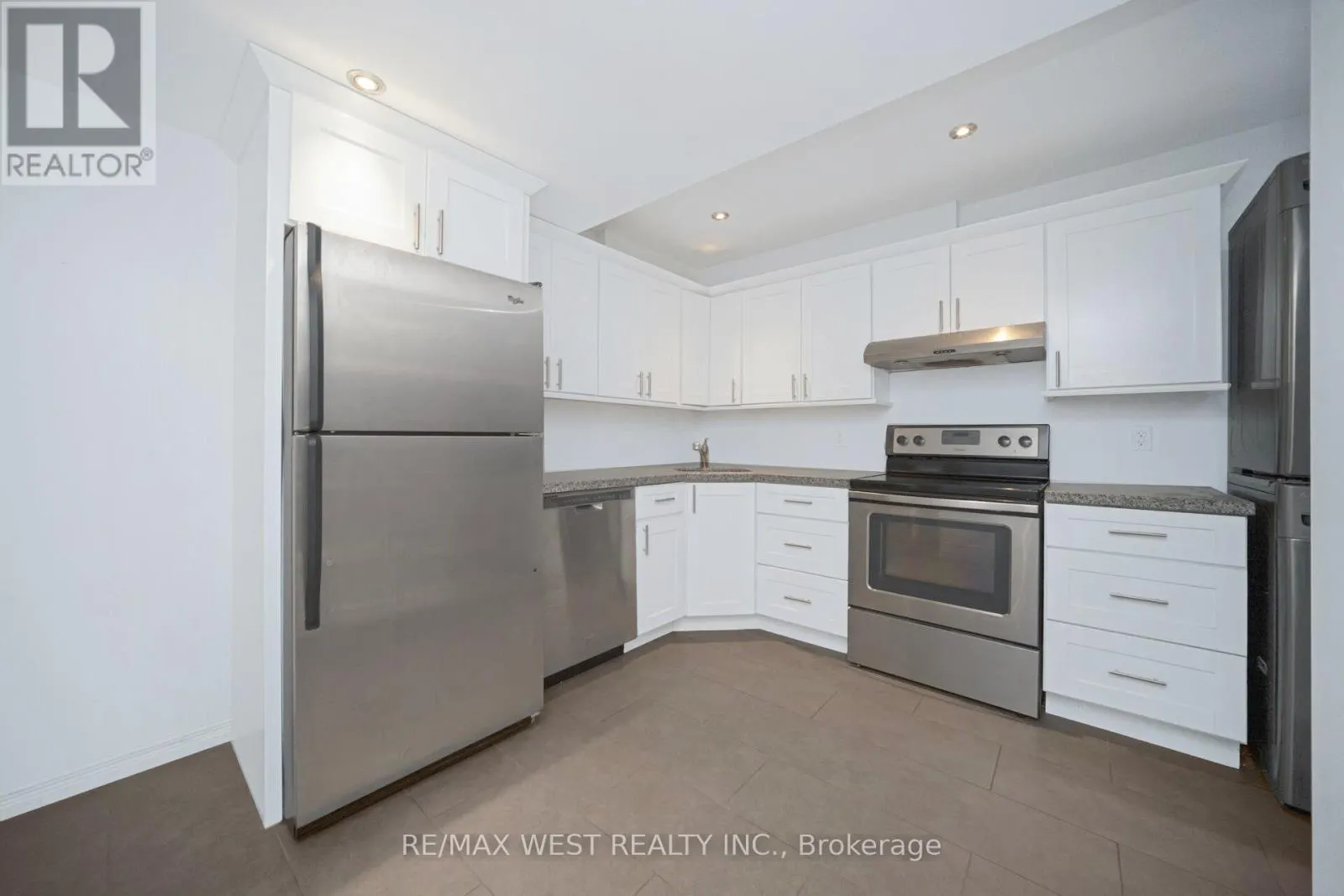 43 FLEMINGTON DRIVE