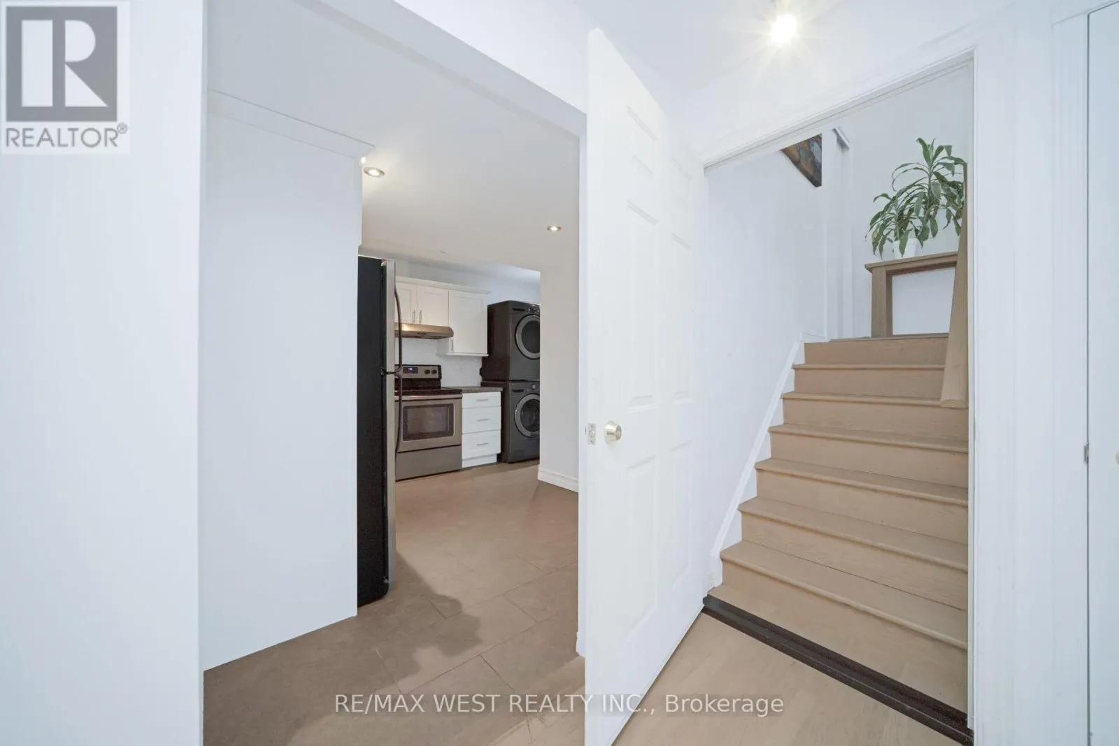 43 FLEMINGTON DRIVE
