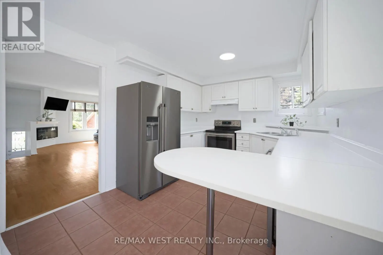 43 FLEMINGTON DRIVE