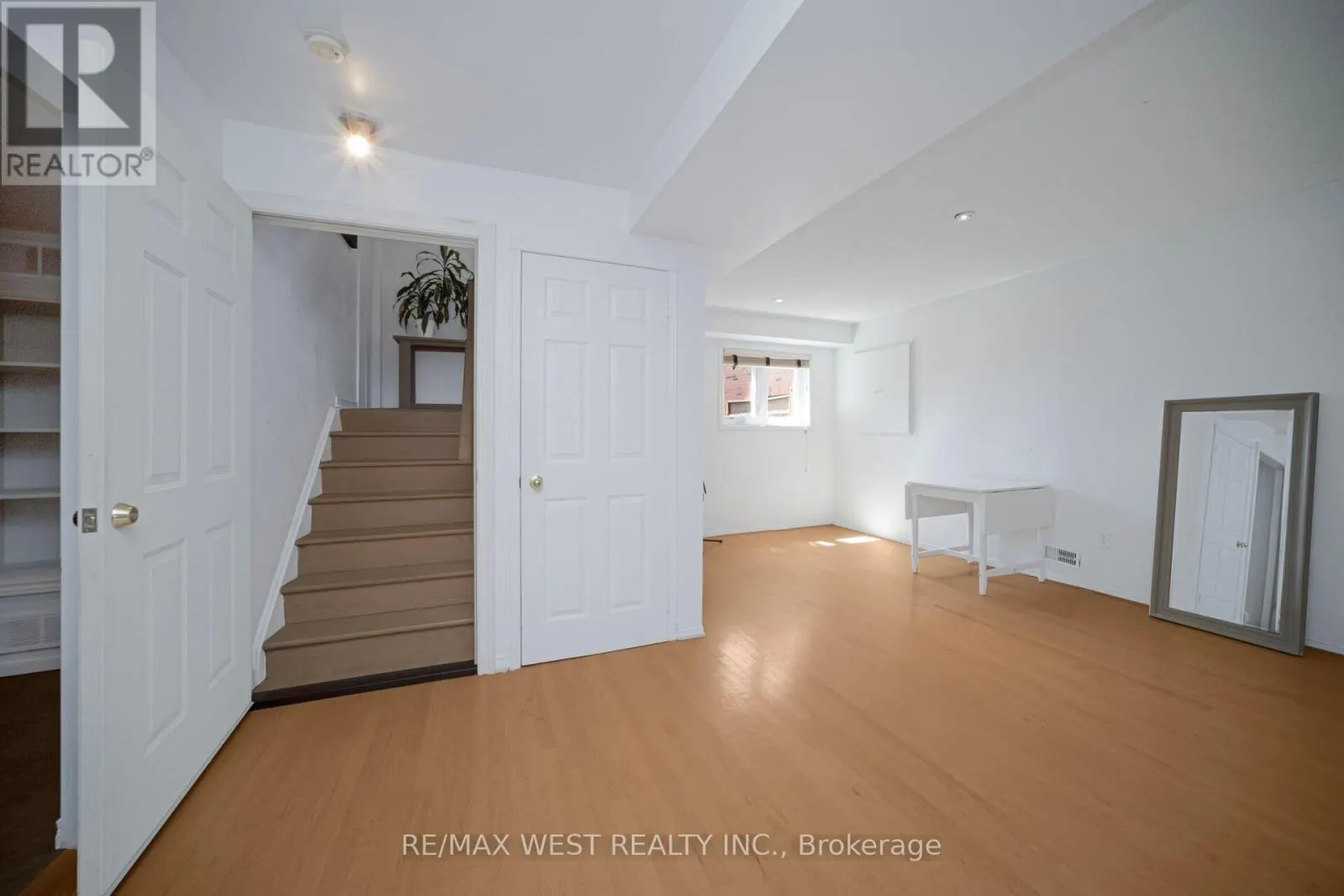 43 FLEMINGTON DRIVE