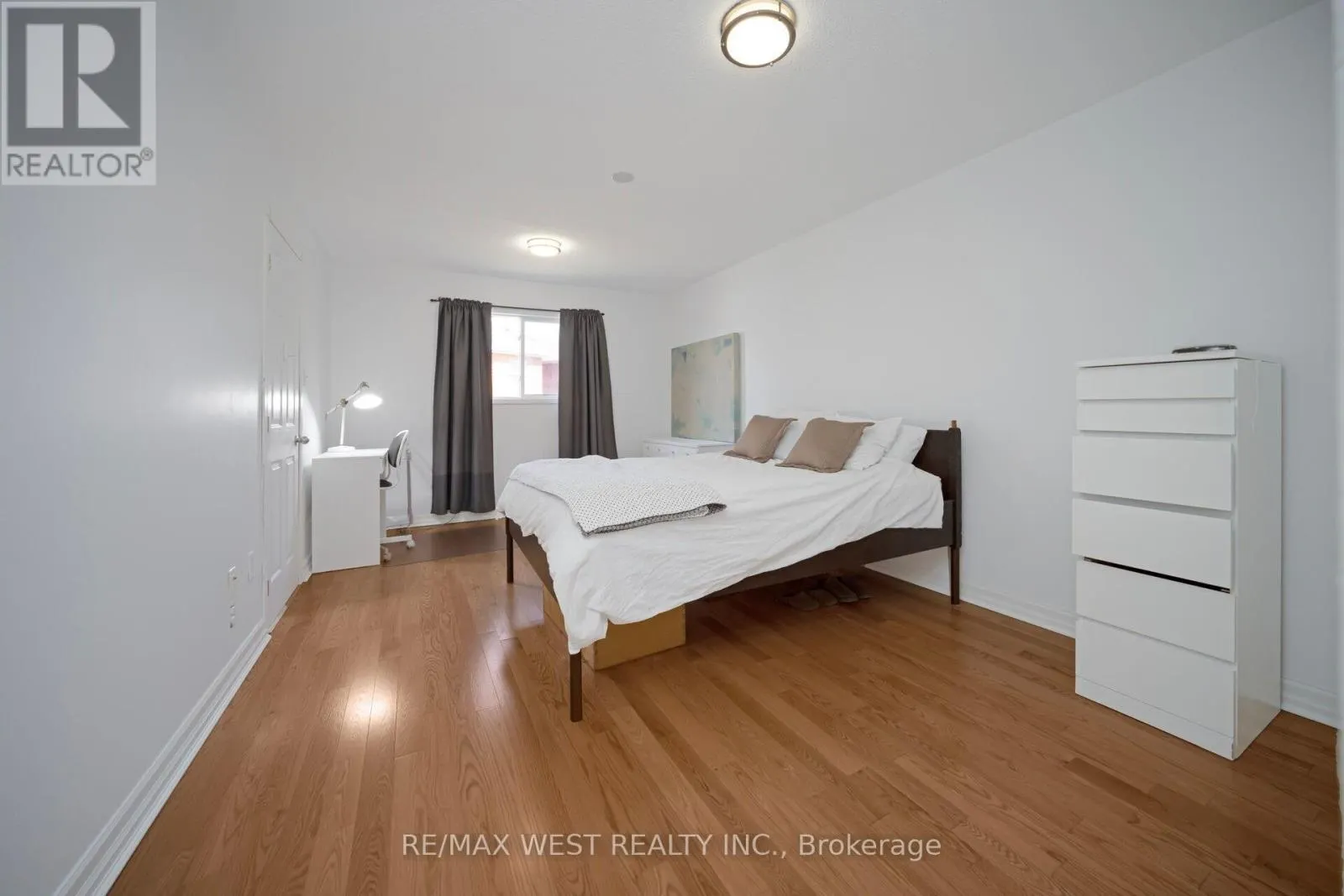 43 FLEMINGTON DRIVE