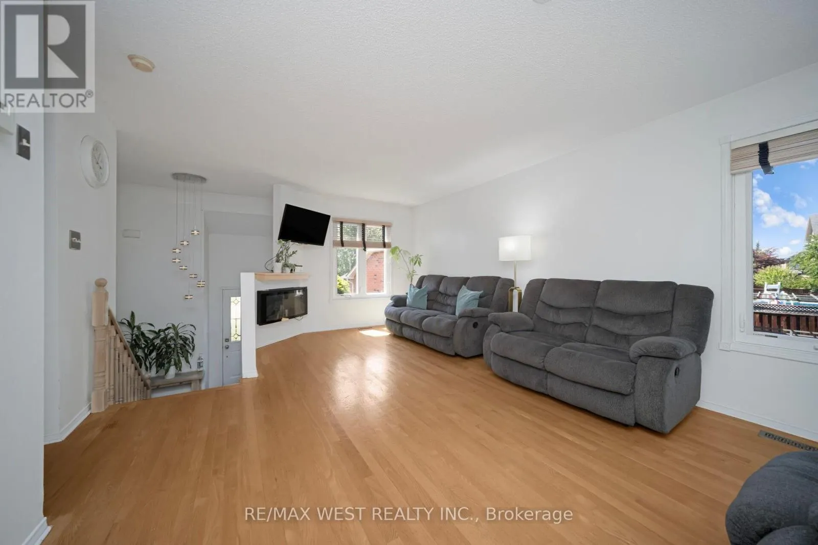 43 FLEMINGTON DRIVE
