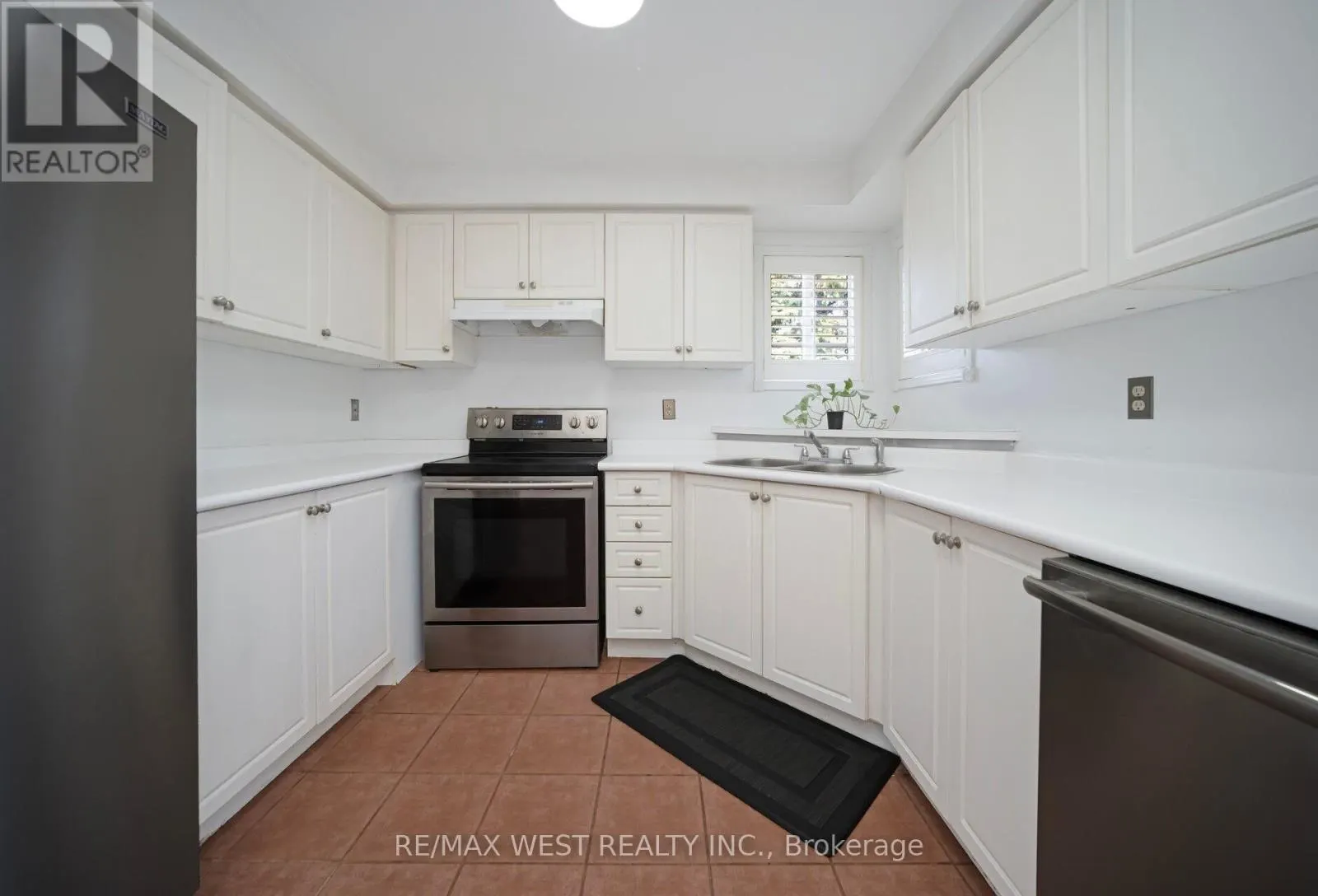 43 FLEMINGTON DRIVE