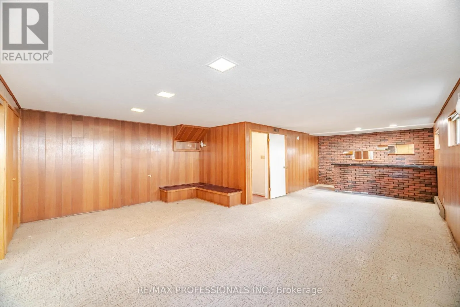 3667 BEECHOLLOW CRESCENT