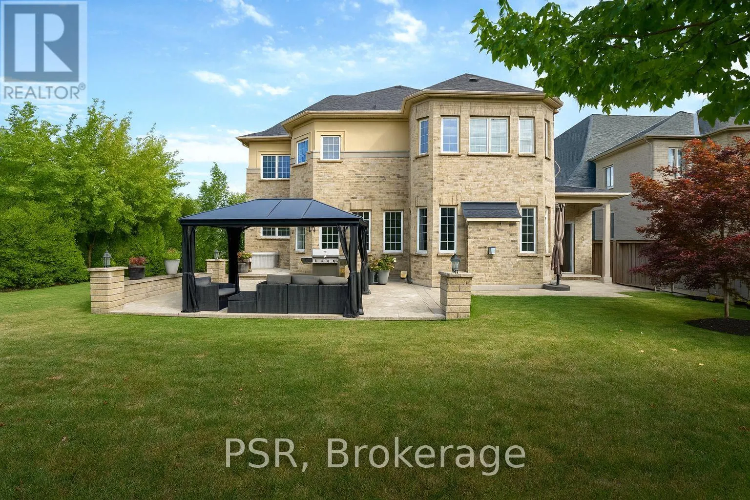 26 LOUVAIN DRIVE