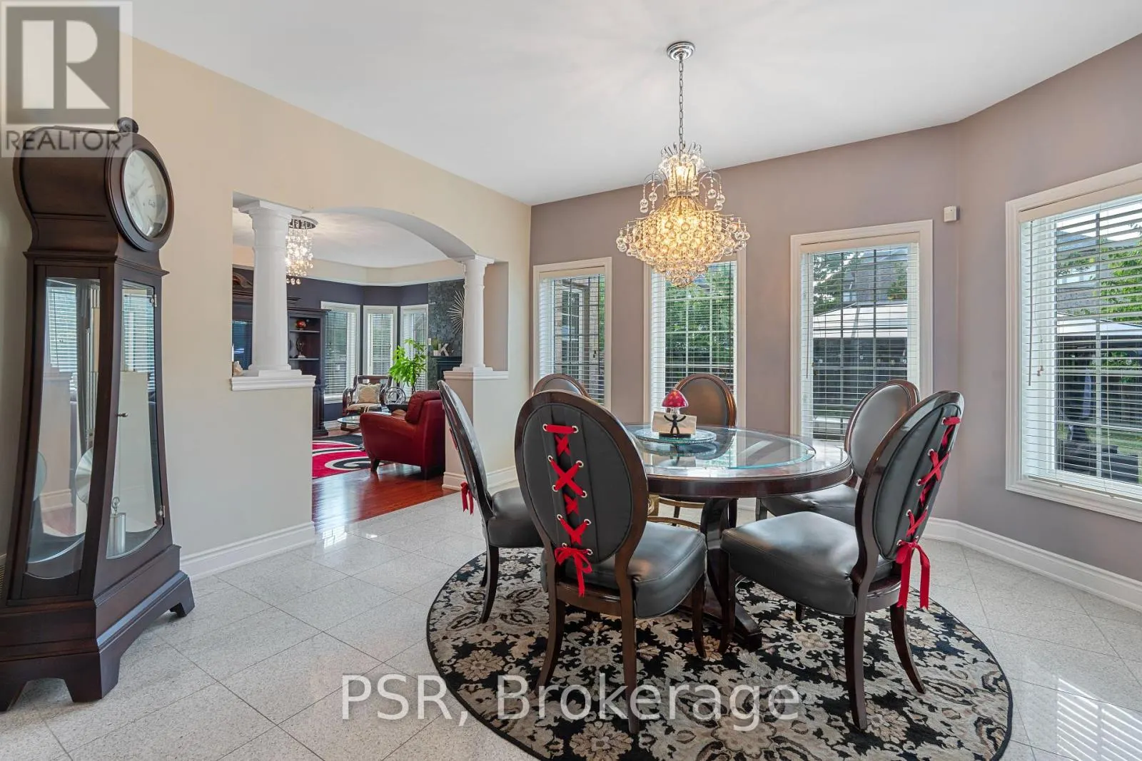 26 LOUVAIN DRIVE