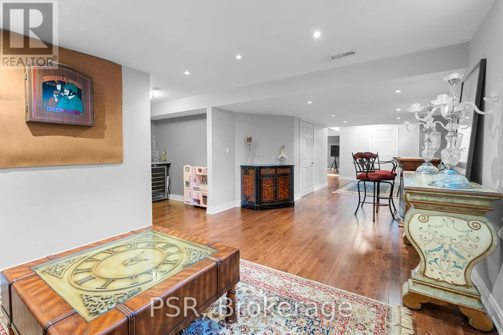 26 LOUVAIN DRIVE