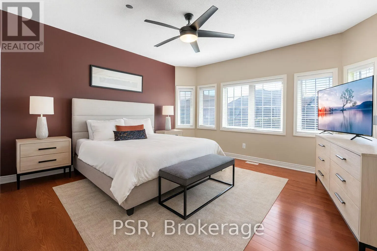 26 LOUVAIN DRIVE