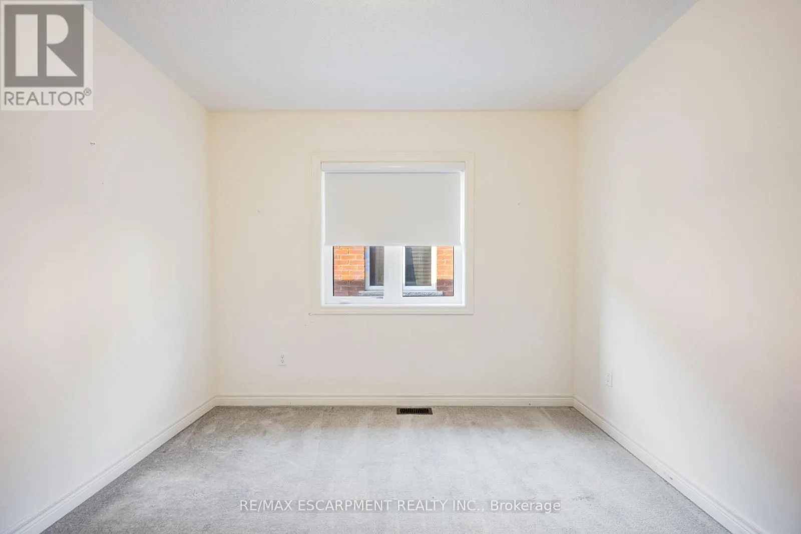 489 DOWNES JACKSON HEIGHTS