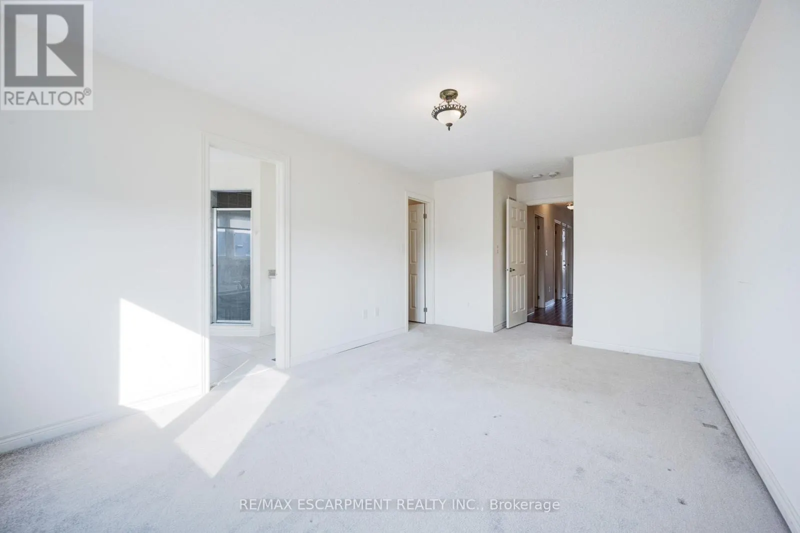 489 DOWNES JACKSON HEIGHTS