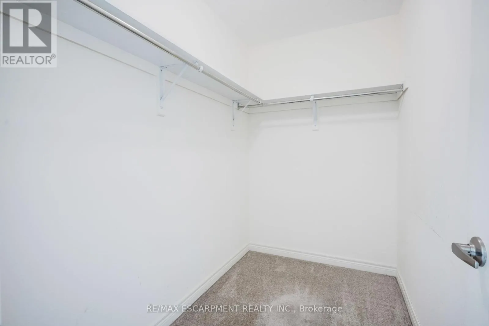 489 DOWNES JACKSON HEIGHTS