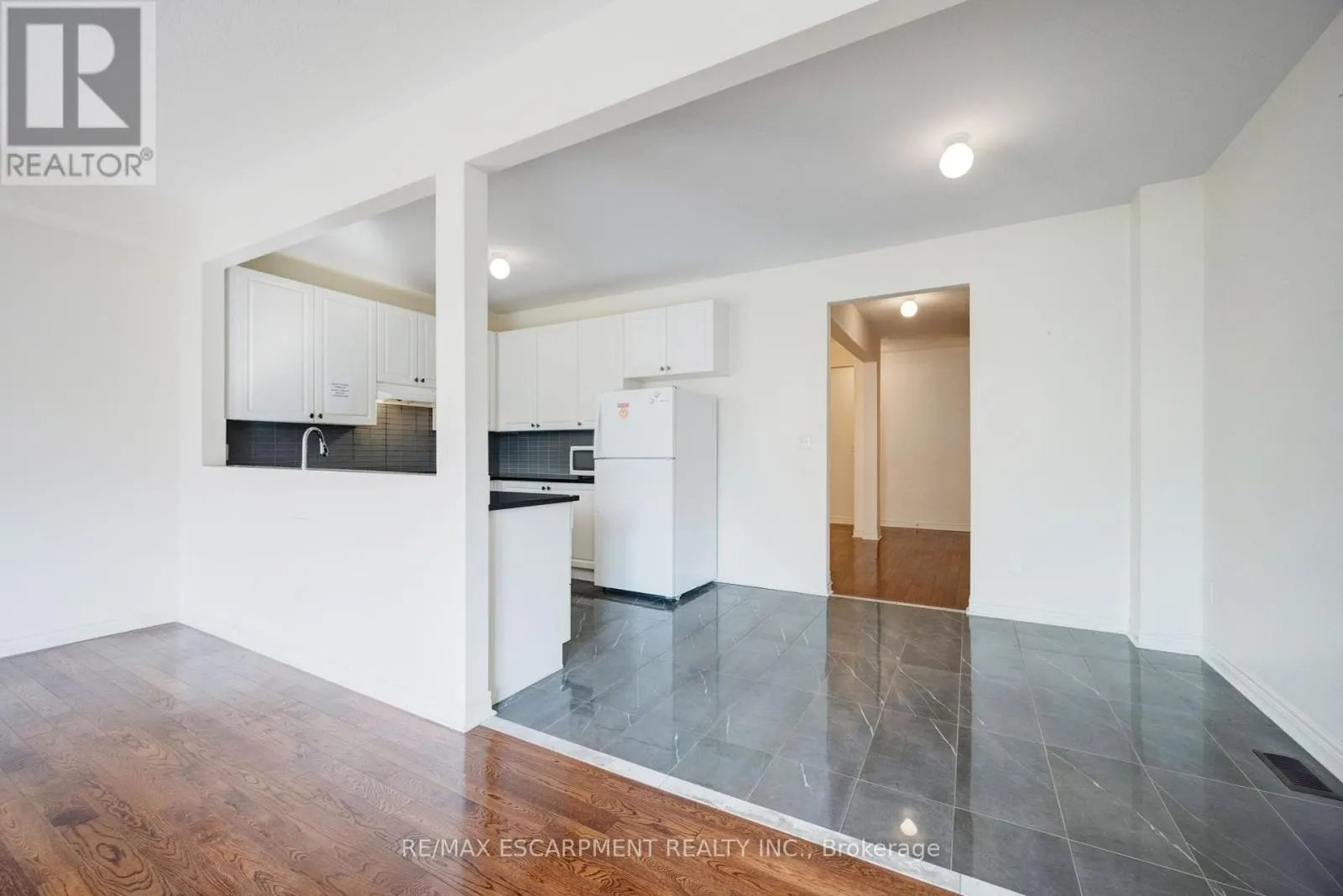 489 DOWNES JACKSON HEIGHTS