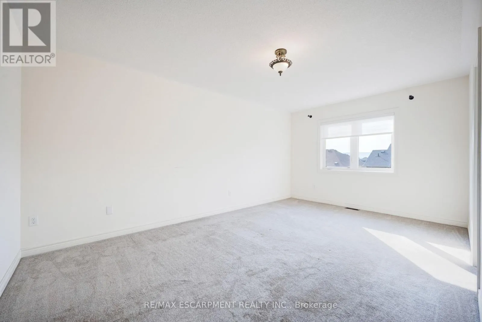 489 DOWNES JACKSON HEIGHTS