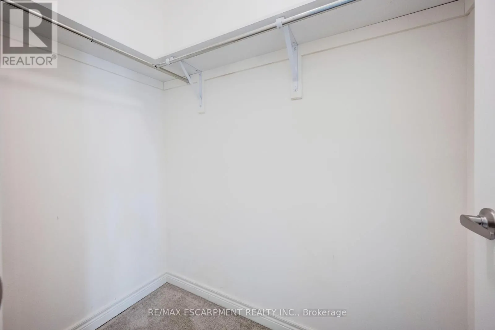 489 DOWNES JACKSON HEIGHTS