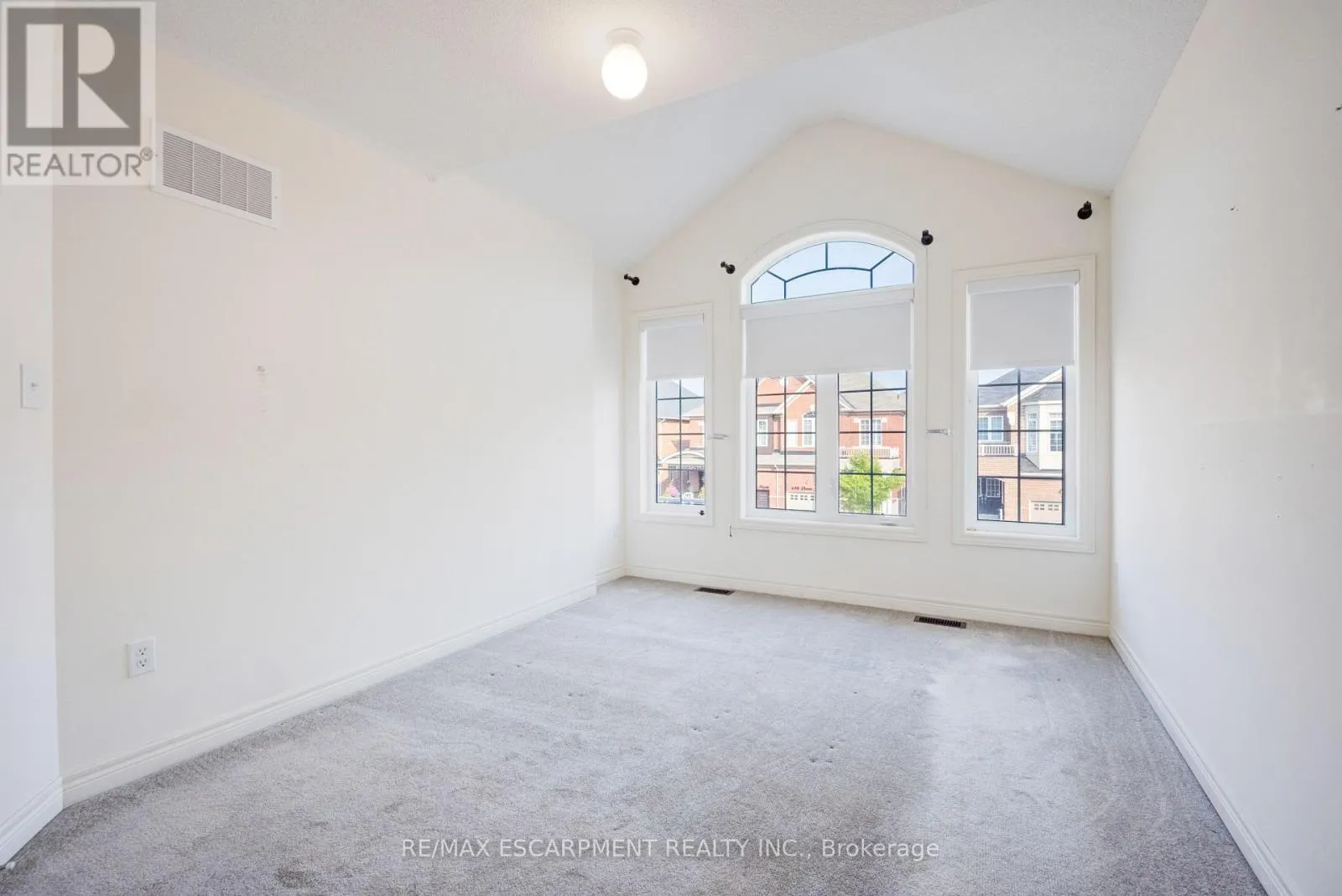 489 DOWNES JACKSON HEIGHTS