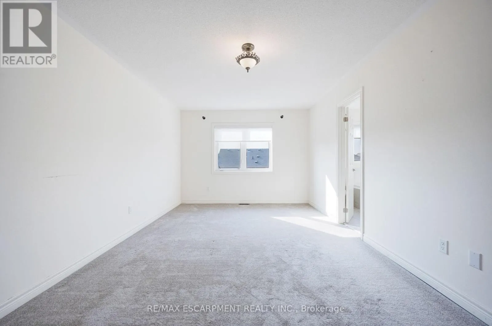 489 DOWNES JACKSON HEIGHTS